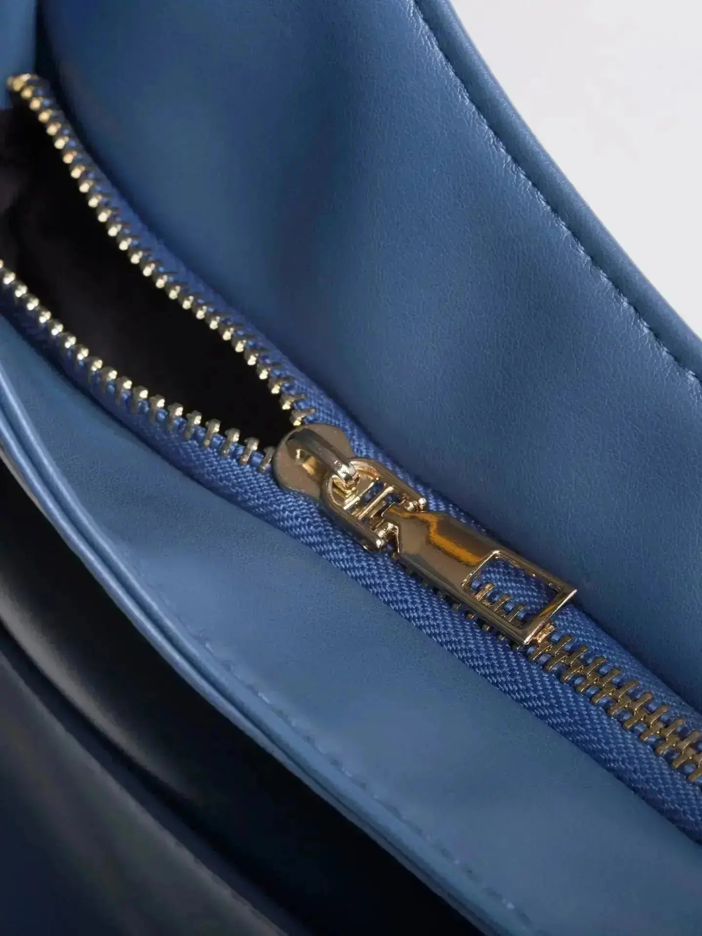 Noir Essence | Bolso Elegamma