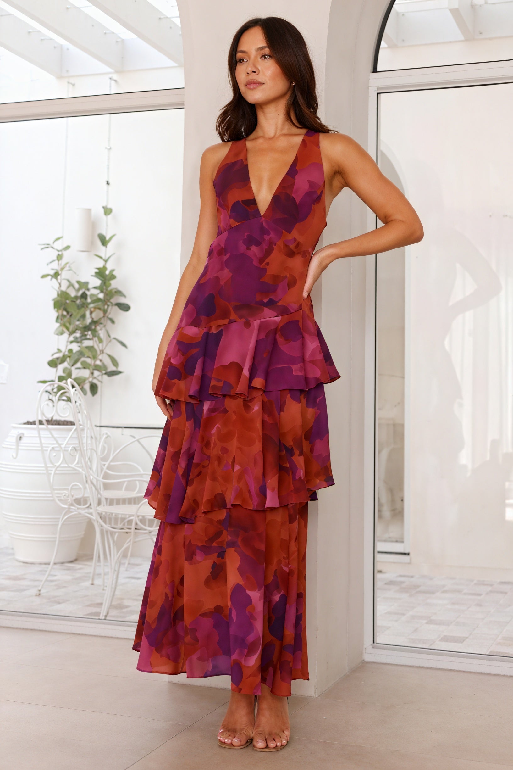 Robe à Imprimé Floral et Décolleté Plongeant