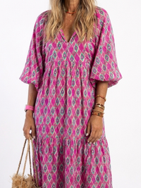 Mercedes | Robe midi imprimée avec manches trois-quarts et décolleté en V