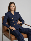 Victoria | Traje Diplomático elegante